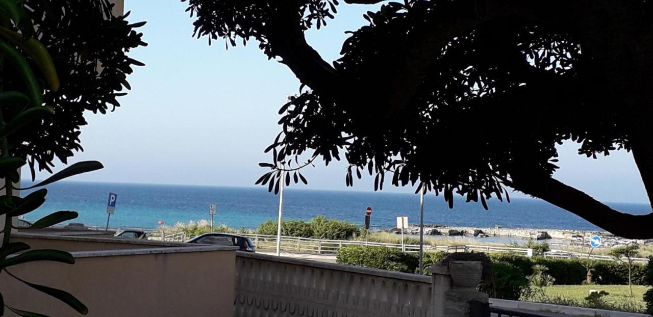Bilocale Punta Rosa - Fronte Spiaggia Otranto Dış mekan fotoğraf